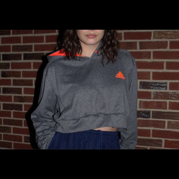Reworked adidas sweatshirt - Picture 3 of 4
